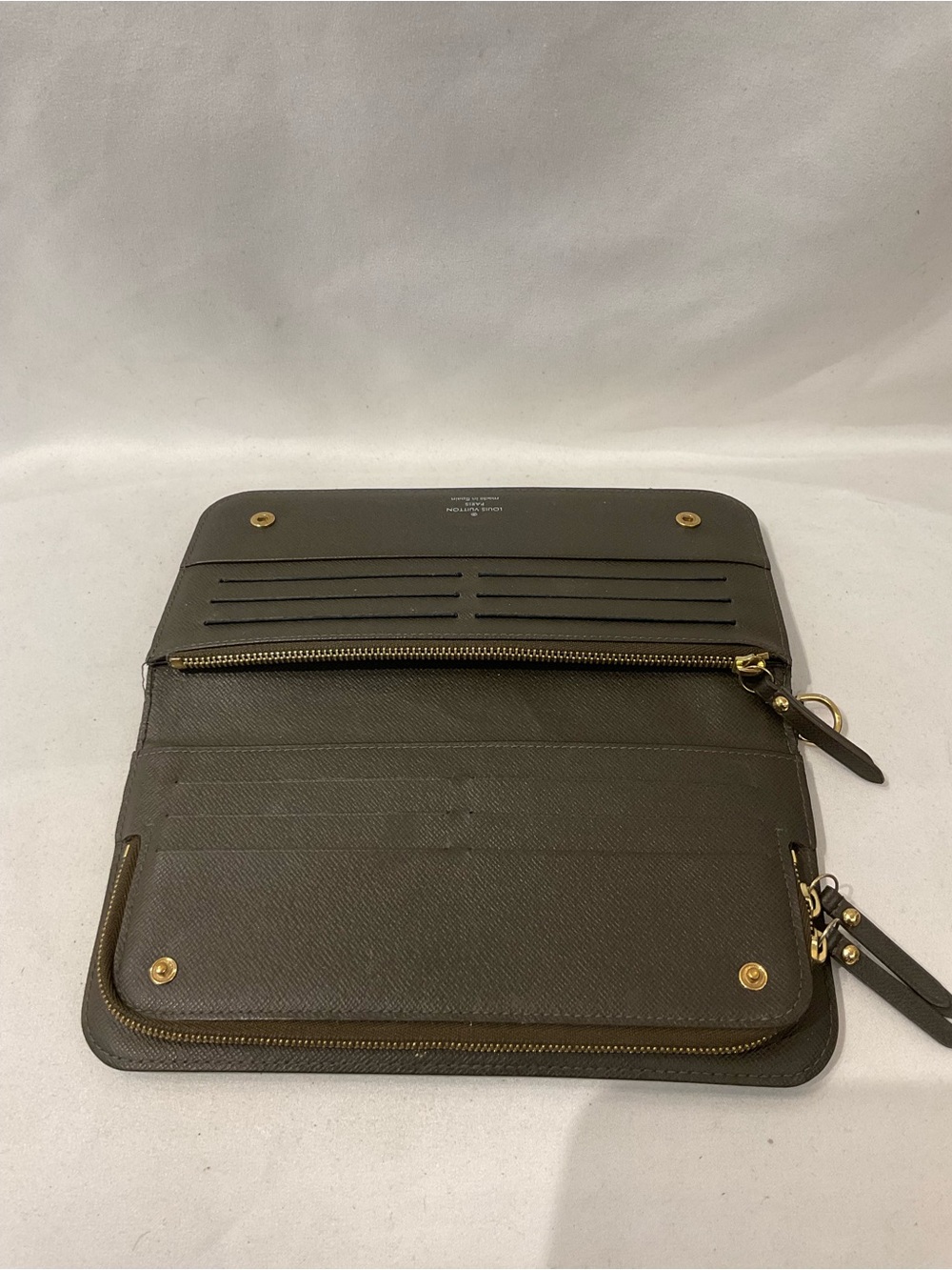 Louis Vuitton Wallet - Picture 7 of 11